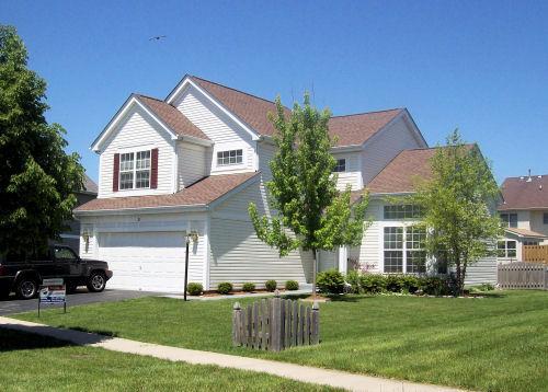 3 Middlefield Ct., Lake In The Hills, IL 60156
