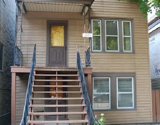 2250 W Roscoe St., Chicago, IL 60618