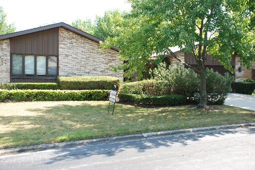 1425 Chartres Dr., Northbrook, IL 60062