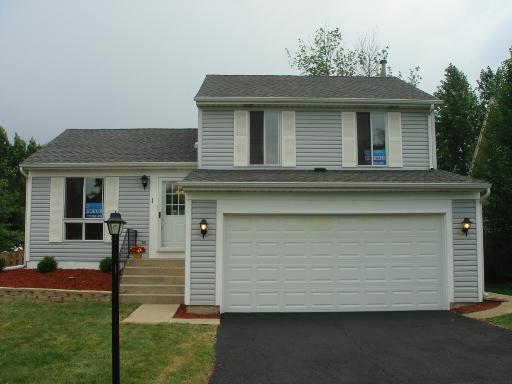 1 Aspen Ct., Streamwood, IL 60107
