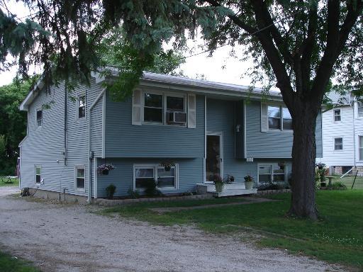 317 N East St., Gardner, IL 60424