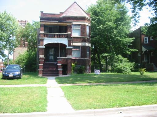651 N Pine St., Chicago, IL 60644