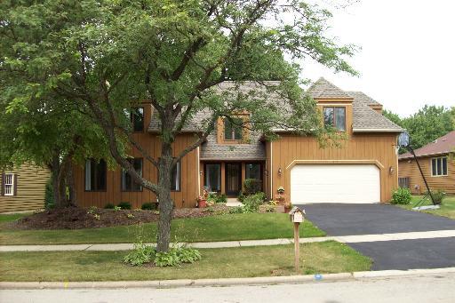 1173 Johnson Dr., Naperville, IL 60540