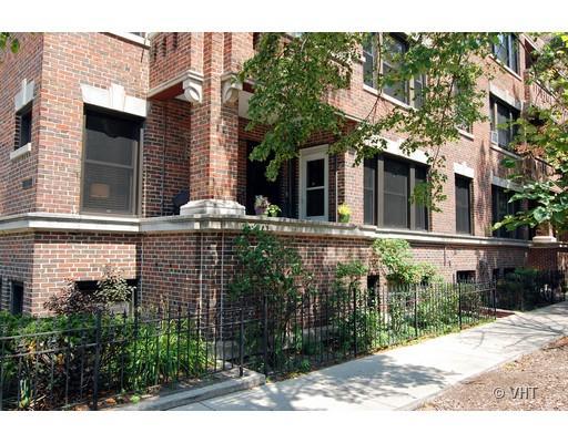 3801 N Fremont St. #I, Chicago, IL 60613