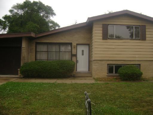 700 Neva Ave., Addison, IL 60101