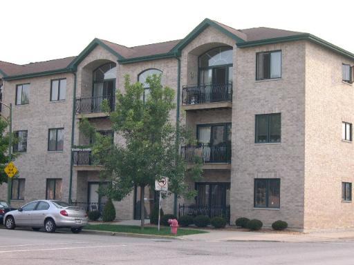 3154 N Oleander Ave. #3C, Chicago, IL 60707