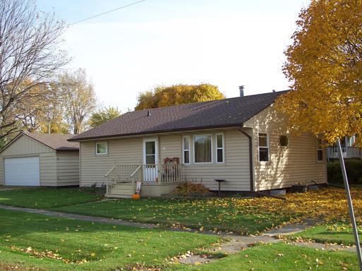 335 W Walnut St., Ladd, IL 61329