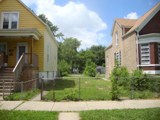 7132 S Carpenter St., Chicago, IL 60621
