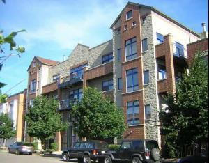 2251 W St. Paul Ave. #2D, Chicago, IL 60647