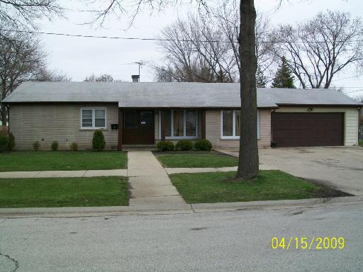 421 Lillian Ln., Des Plaines, IL 60016