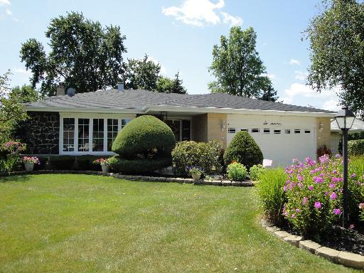 617 79th St., Darien, IL 60561