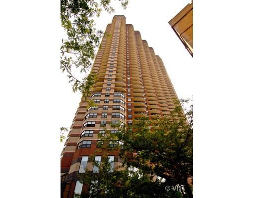 3660 N Lake Shore Dr. #2701, Chicago, IL 60613