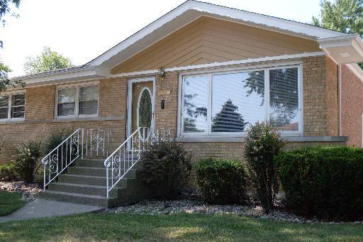 15330 S Ingleside Ave., South Holland, IL 60473