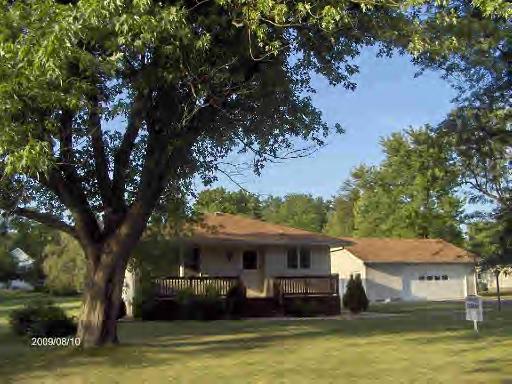 405 E Lake, Ashkum, IL 60911