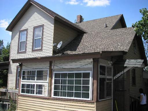 681 High St., Aurora, IL 60505