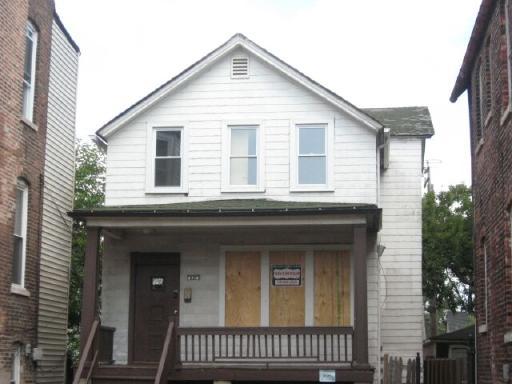 2712 E 93rd St., Chicago, IL 60617
