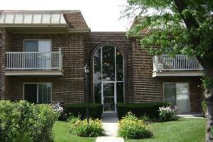 2415 N Kennicott Dr. #2B, Arlington Heights, IL 60004