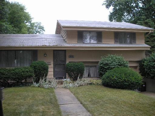 4114 Main St., Downers Grove, IL 60515