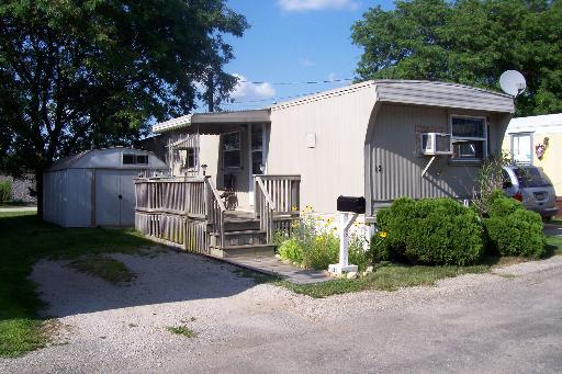 1111 E Railroad St. #12, Sandwich, IL 60548