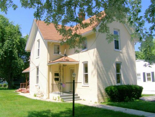 922 N Prospect St., Rockford, IL 61107