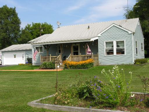 37611 Green Bay Rd., Beach Park, IL 60087