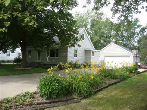 9417 Cincinnati Dr., Machesney Park, IL 61115
