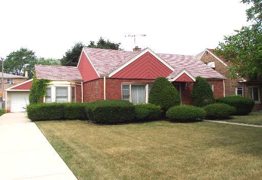 9240 S Harding Ave., Evergreen Park, IL 60805