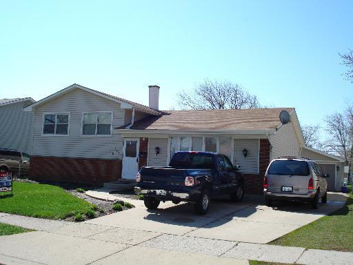 141 E Drummond Ave., Glendale Heights, IL 60139
