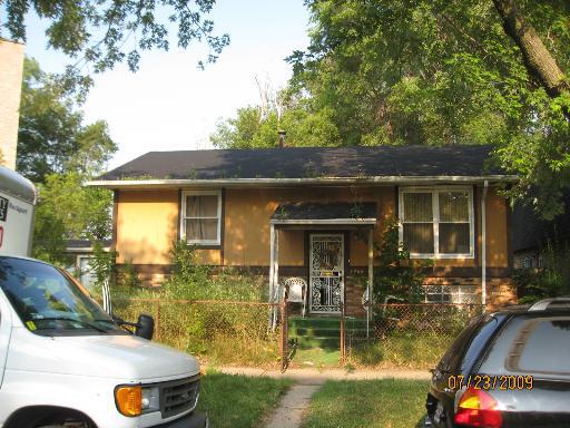 7966 S Ridgeland Ave., Chicago, IL 60617