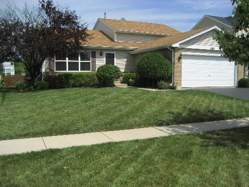 688 Ottawa Dr., Round Lake Heights, IL 60073
