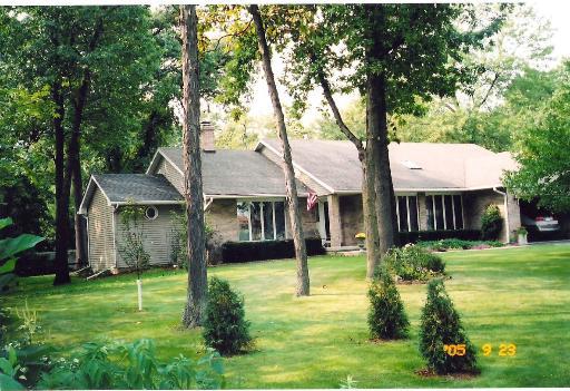 449 S Main St., Seneca, IL 61360