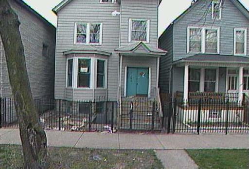 1902 N Mozart St., Chicago, IL 60647