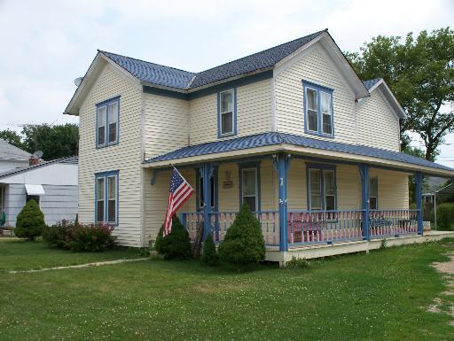 9810 Illinois St., Hebron, IL 60034