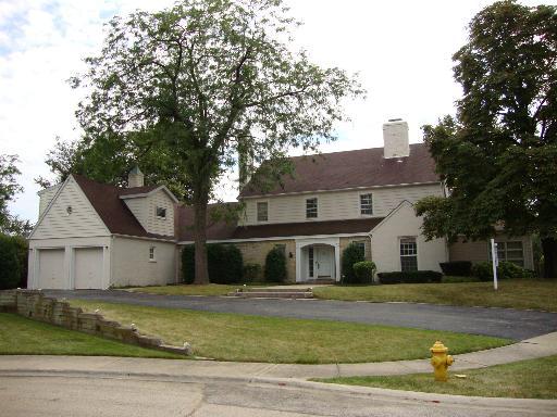 2689 Briarwood Ln., Glenview, IL 60025