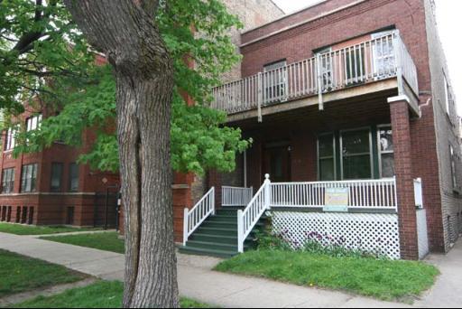 1616 W Roscoe St., Chicago, IL 60657