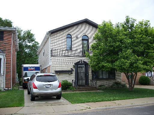 6233 W Belle Plaine Ave., Chicago, IL 60634