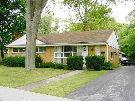 338 Nottingham Ave., Glenview, IL 60025