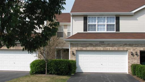 2329 Stoughton Cir., Aurora, IL 60502