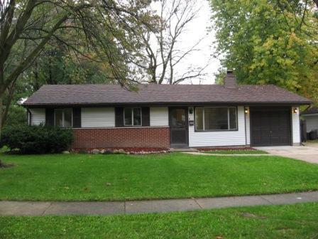 1300 Kingston Ln., Schaumburg, IL 60193