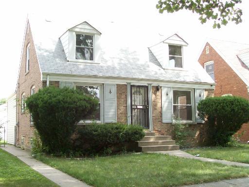 1037 Marshall Ave., Bellwood, IL 60104