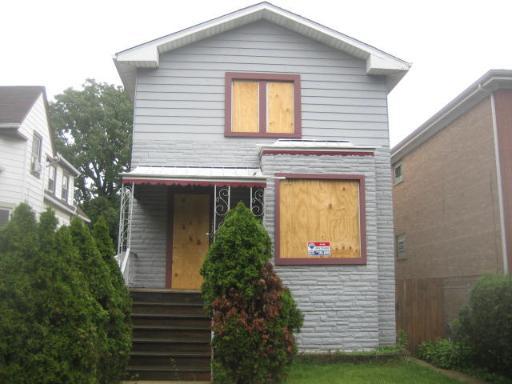 4221 N Hamlin Ave., Chicago, IL 60618