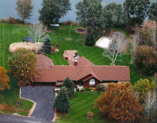 12828 Menominee Tr., Roscoe, IL 61073