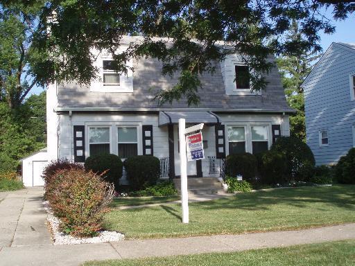 2235 S 10th Ave., Broadview, IL 60155