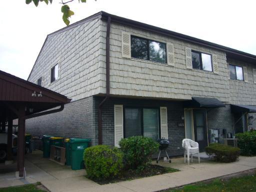 550 W Lodge Tr. #L, Wheeling, IL 60090