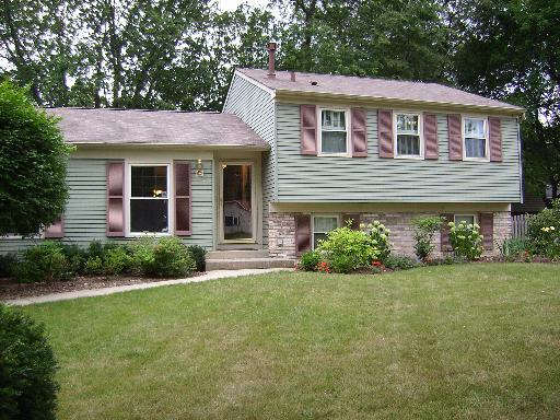 209 Thornhill Ct., Naperville, IL 60565