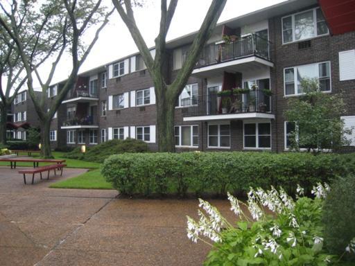 8720 Skokie Blvd. #3A, Skokie, IL 60077