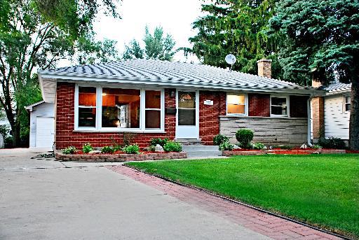 905 E Irving Park Rd., Itasca, IL 60143