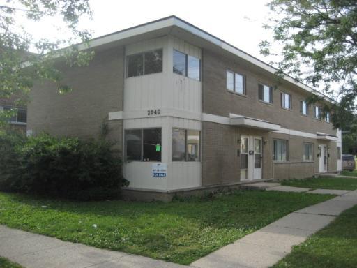 2040 Williamsburg Dr., Waukegan, IL 60085