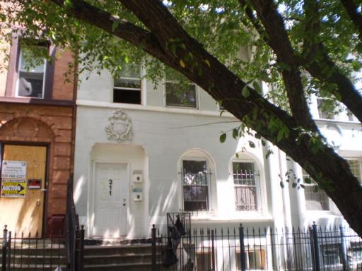 211 N Leclaire Ave., Chicago, IL 60644