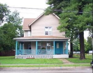 338 St Charles St., Elgin, IL 60120